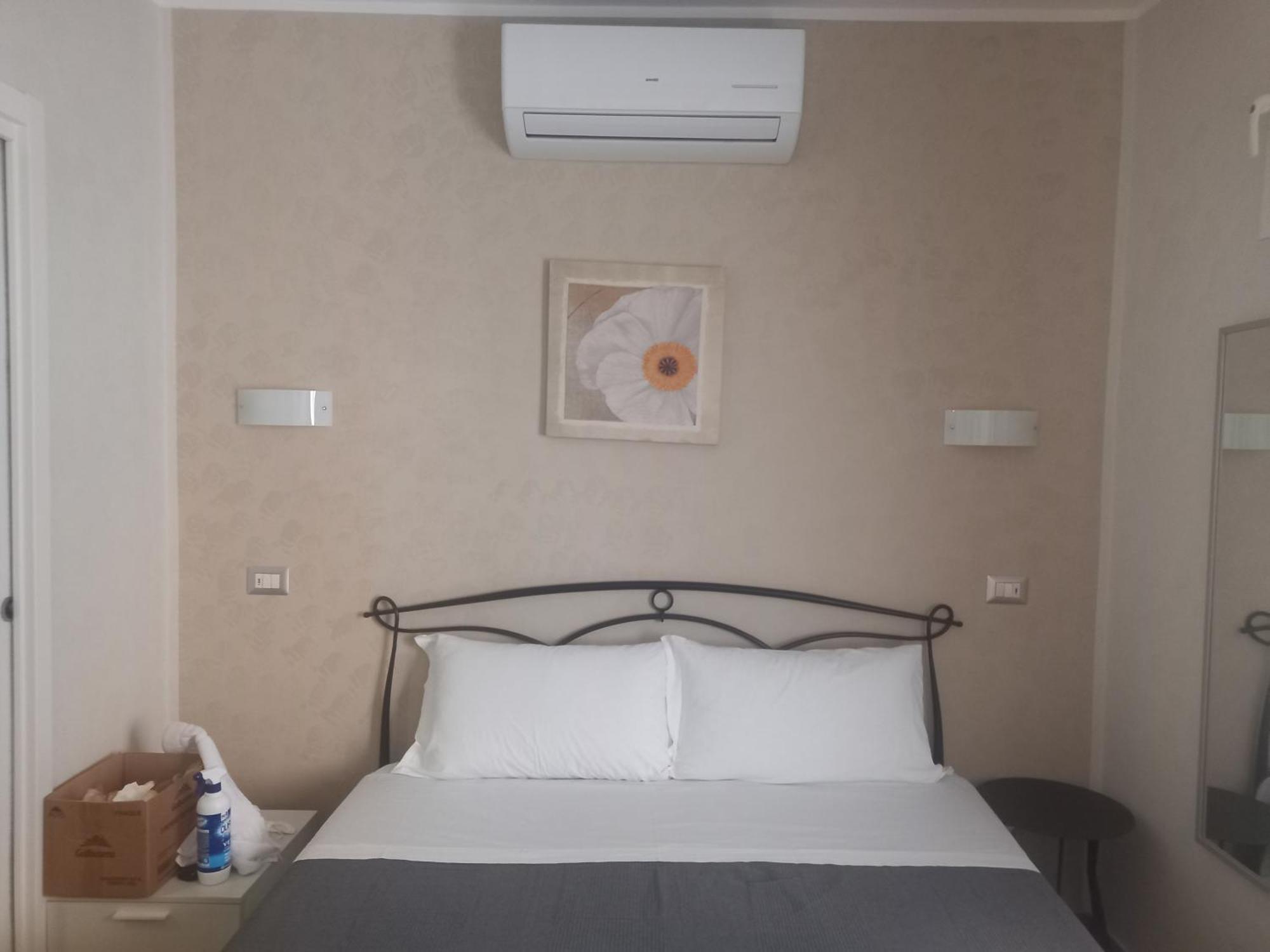 Vatican Gabriel Bed & Breakfast โรม ภายนอก รูปภาพ