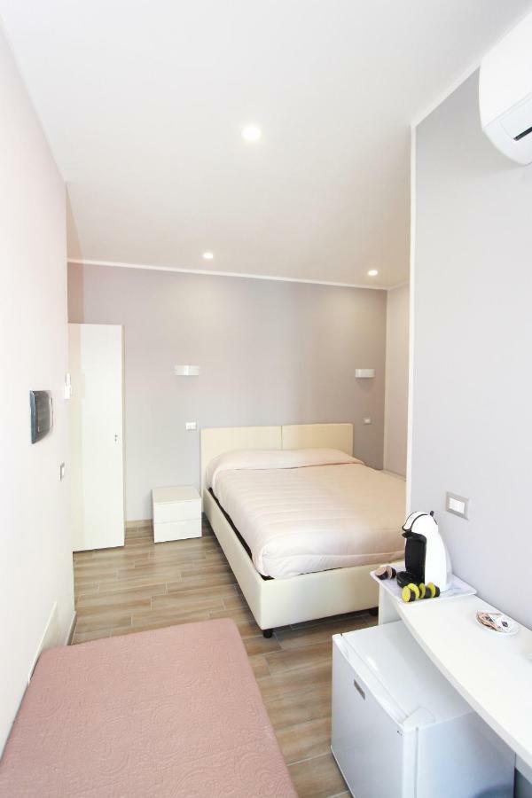 Vatican Gabriel Bed & Breakfast โรม ภายนอก รูปภาพ